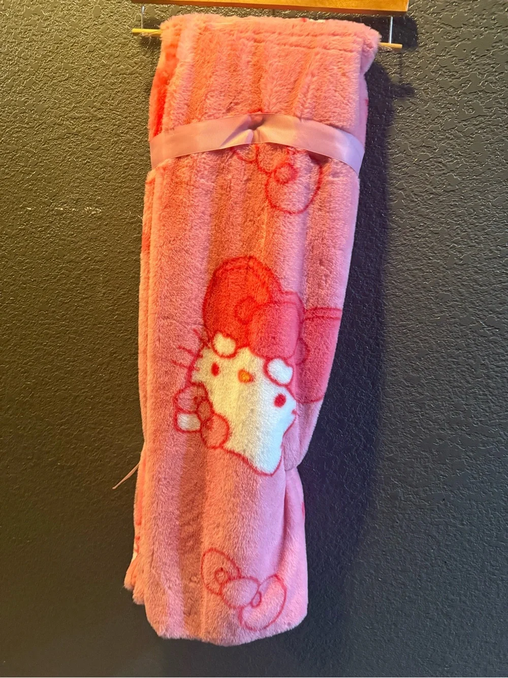 Hello Kitty Pink Faux Fur Bows Blanket